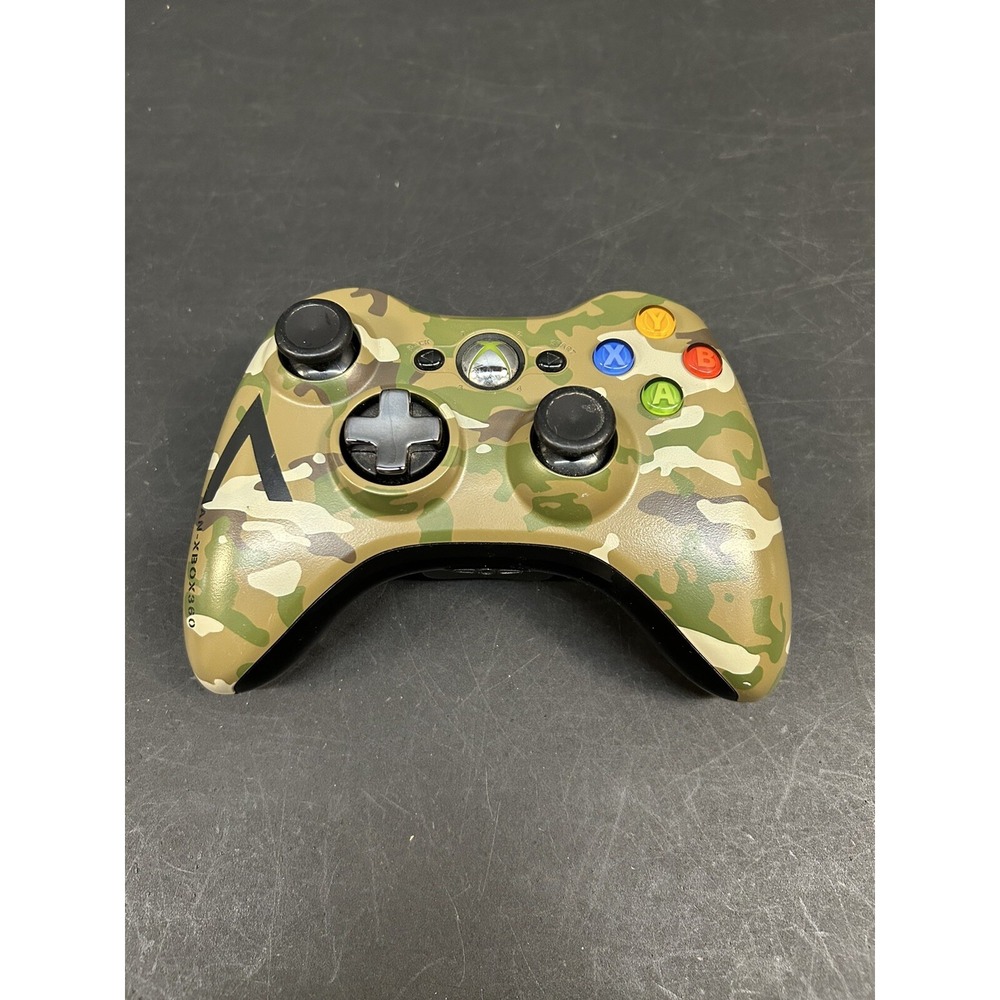 Limited Edition Microsoft Xbox 360 Camo Wireless Controller - Missing Back Cover